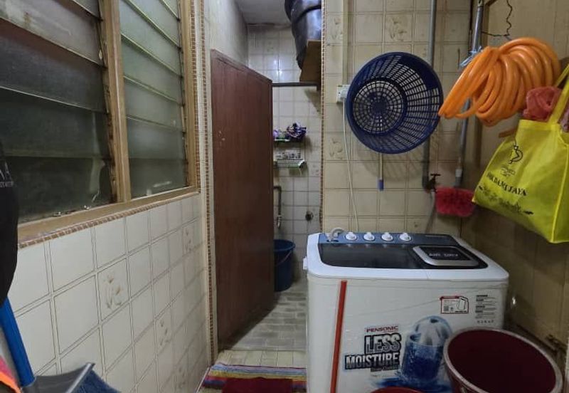 Flat Taman Ungku Tun Aminah