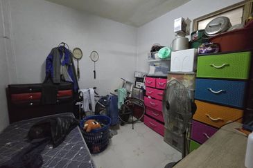 Flat Taman Ungku Tun Aminah