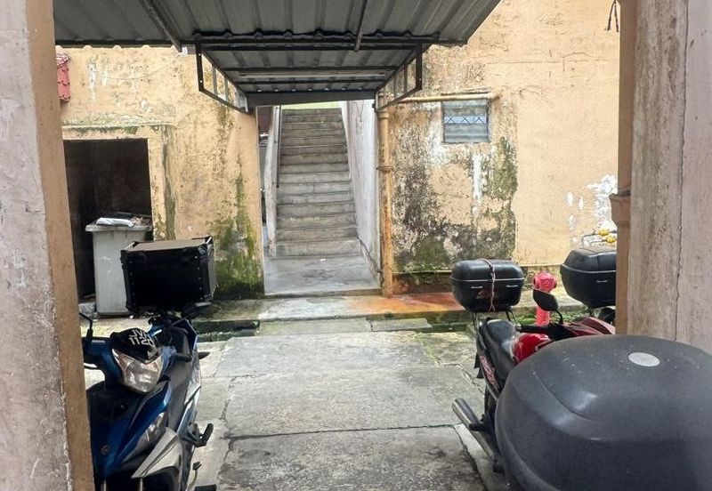 Flat Taman Ungku Tun Aminah