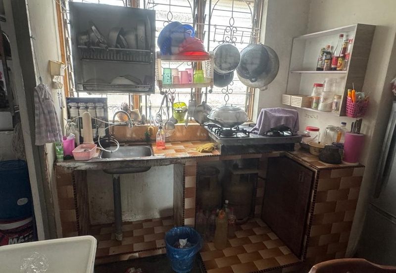 Flat Taman Ungku Tun Aminah