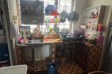 Flat Taman Ungku Tun Aminah