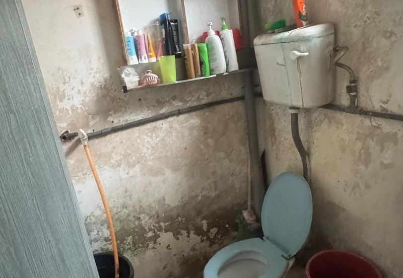 Flat Taman Ungku Tun Aminah