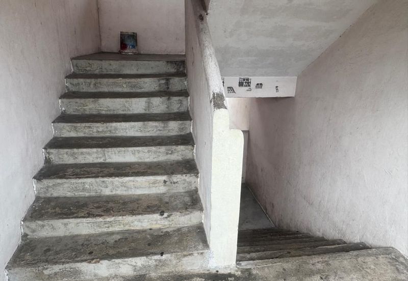 Flat Taman Ungku Tun Aminah