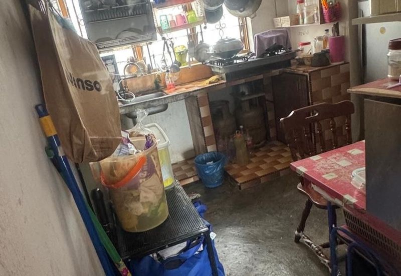 Flat Taman Ungku Tun Aminah