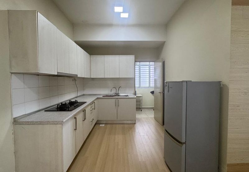 Dedaun Hijau (Greenfield Regency)