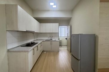 Dedaun Hijau (Greenfield Regency)