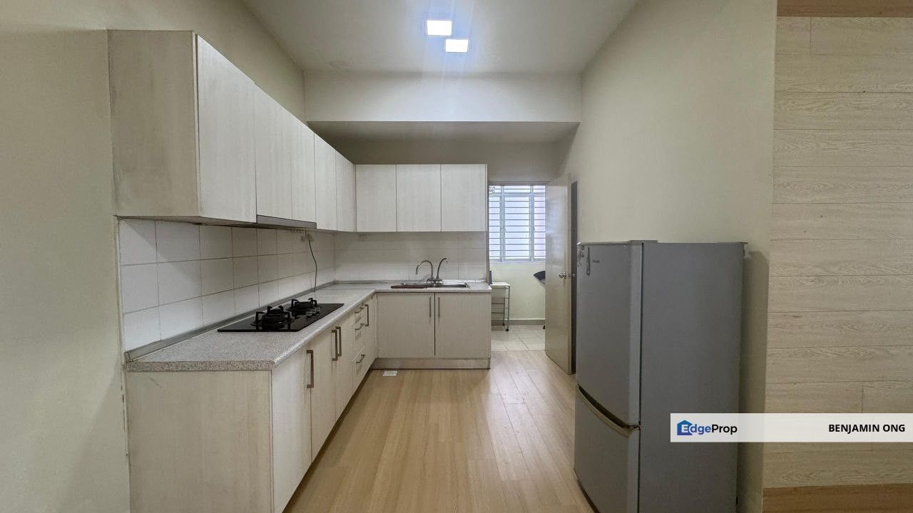 Tampoi Indah Greenfield Regency Fully Renovated 3 Bedroom For Sale, Johor, Tampoi