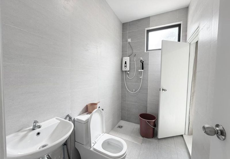 Skudai Danga Sutera 2 Storey For Rent