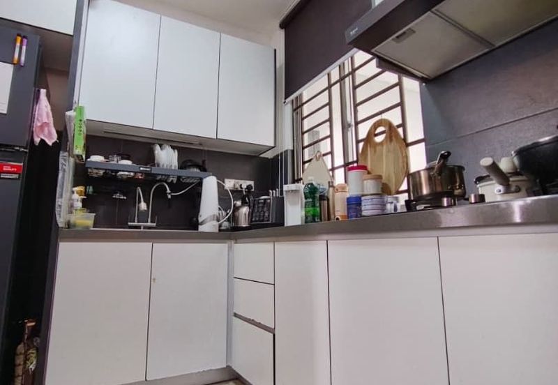 SKS Habitat Apartment, Larkin