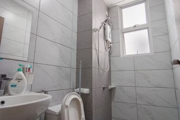 SKS Habitat Apartment, Larkin