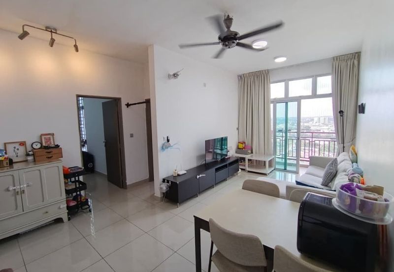SKS Habitat Apartment, Larkin