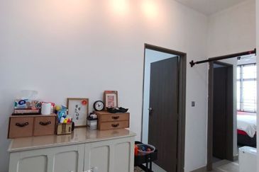 SKS Habitat Apartment, Larkin