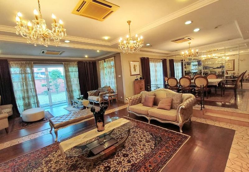 Stulang Laut / Darat