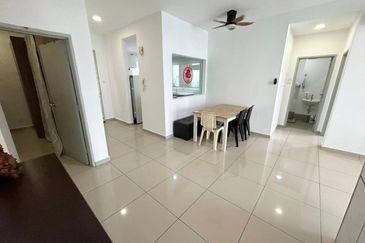 Seasons Luxury Apartments @ Amara Larkin