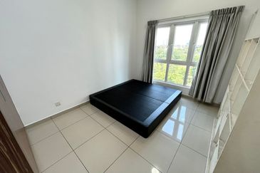 Seasons Luxury Apartments @ Amara Larkin