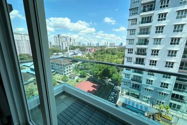 Seasons Luxury Apartments @ Amara Larkin