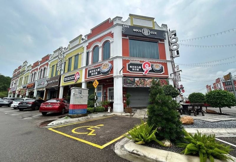 Taman Mount Austin Commercial