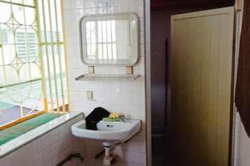 Flat Taman Ungku Tun Aminah