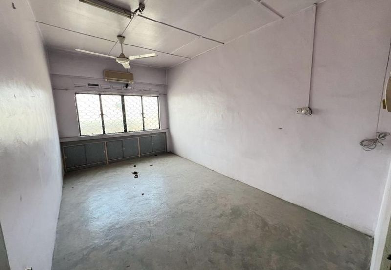 Taman Sri Kulai Baru 2 Storey Shoplot For Sale