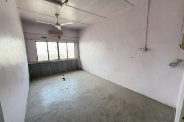 Taman Sri Kulai Baru 2 Storey Shoplot For Sale