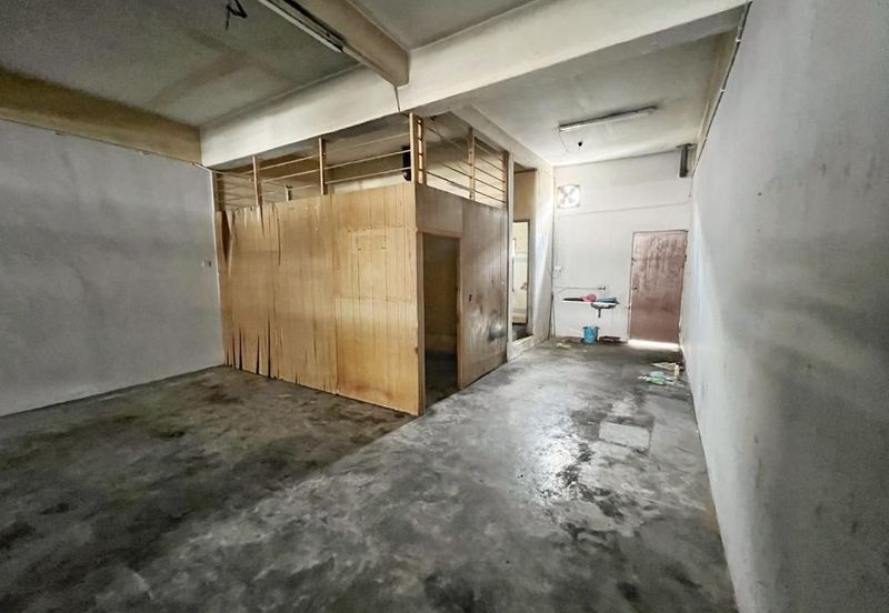Taman Sri Kulai Baru 2 Storey Shoplot For Sale