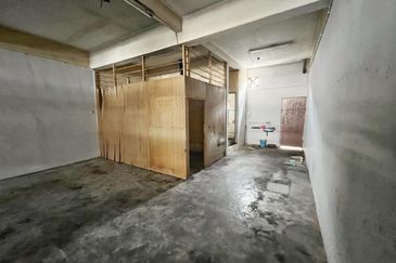 Taman Sri Kulai Baru 2 Storey Shoplot For Sale