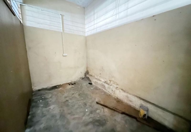 Taman Sri Kulai Baru 2 Storey Shoplot For Sale