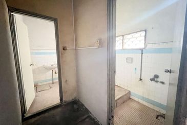 Taman Sri Kulai Baru 2 Storey Shoplot For Sale