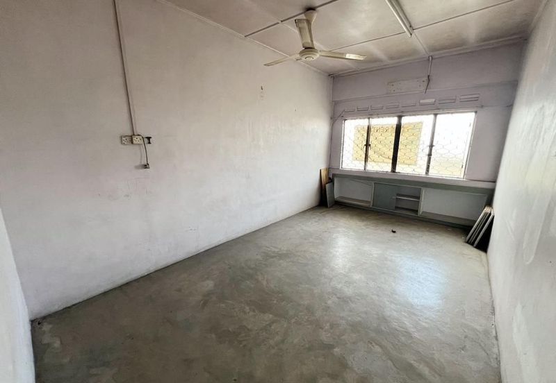 Taman Sri Kulai Baru 2 Storey Shoplot For Sale