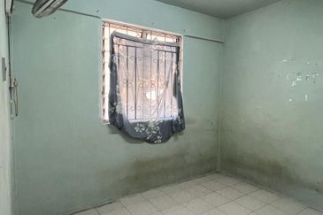 Flat Taman Ungku Tun Aminah