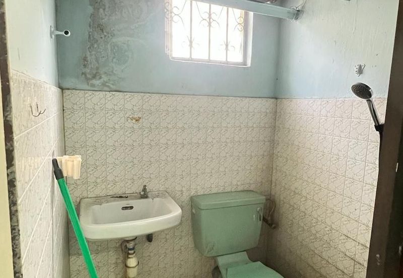 Flat Taman Ungku Tun Aminah