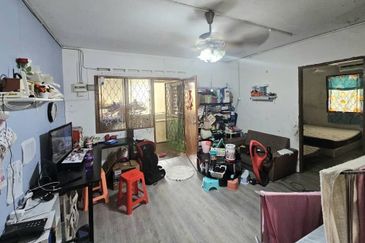 Flat Taman Selesa Jaya