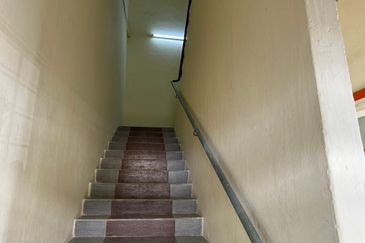 Gelang Patah Terrace Factory For Rent