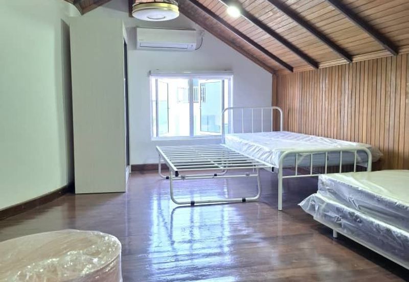 Stulang Laut / Darat