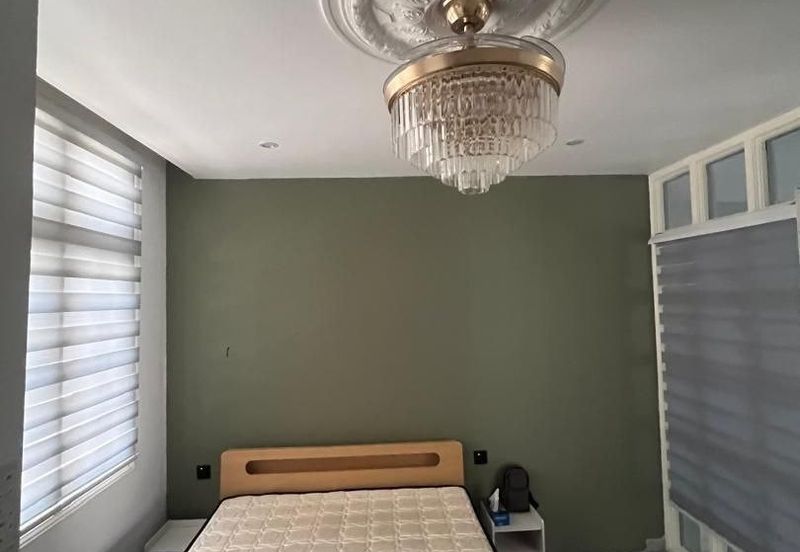 Stulang Laut / Darat