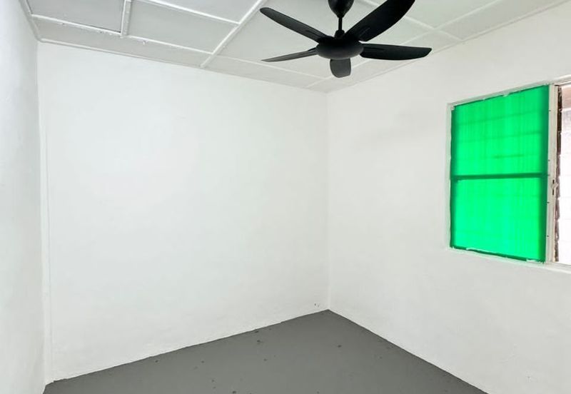 Flat Taman Ungku Tun Aminah