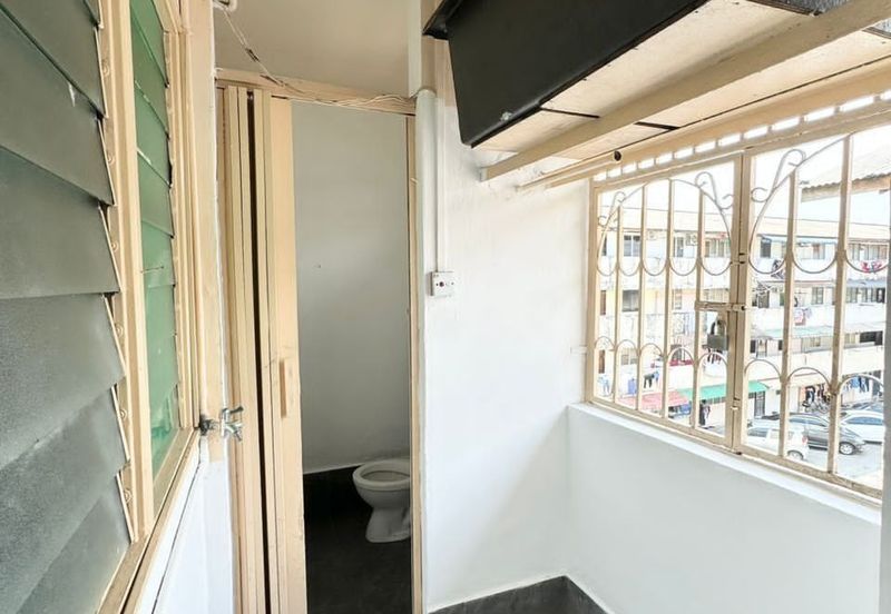 Flat Taman Ungku Tun Aminah