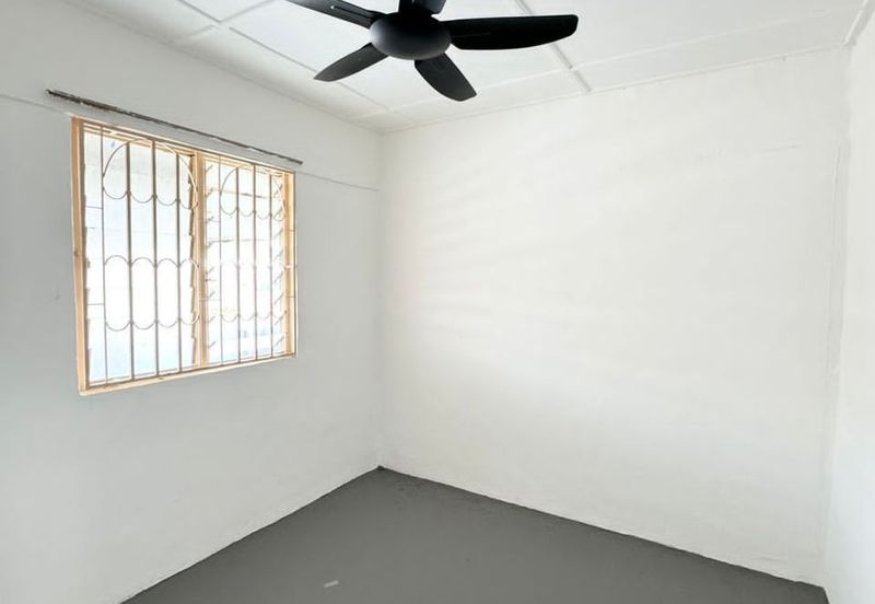 Flat Taman Ungku Tun Aminah