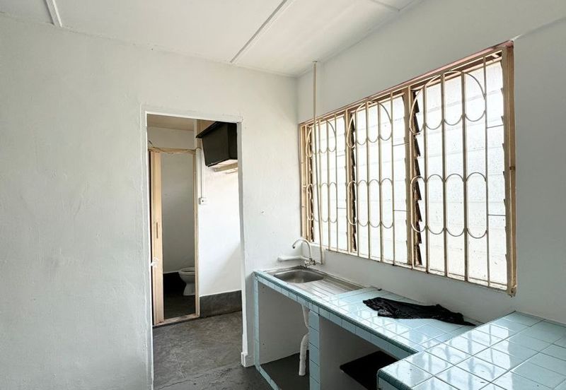 Flat Taman Ungku Tun Aminah