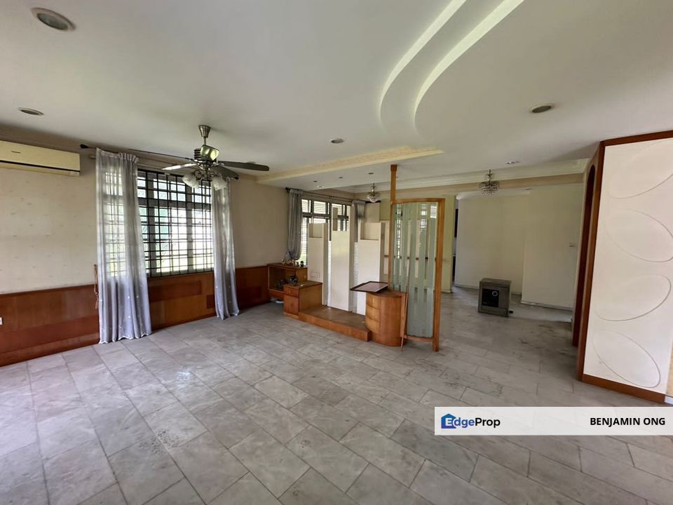 Taman Perling Bungalow Corner Lot Huge Size House For Sale, Johor, Johor Bahru