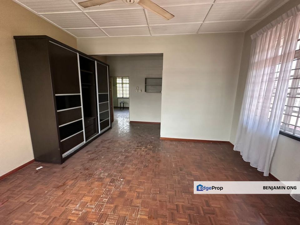 Taman Perling Bungalow Corner Lot Huge Size House For Sale, Johor, Johor Bahru