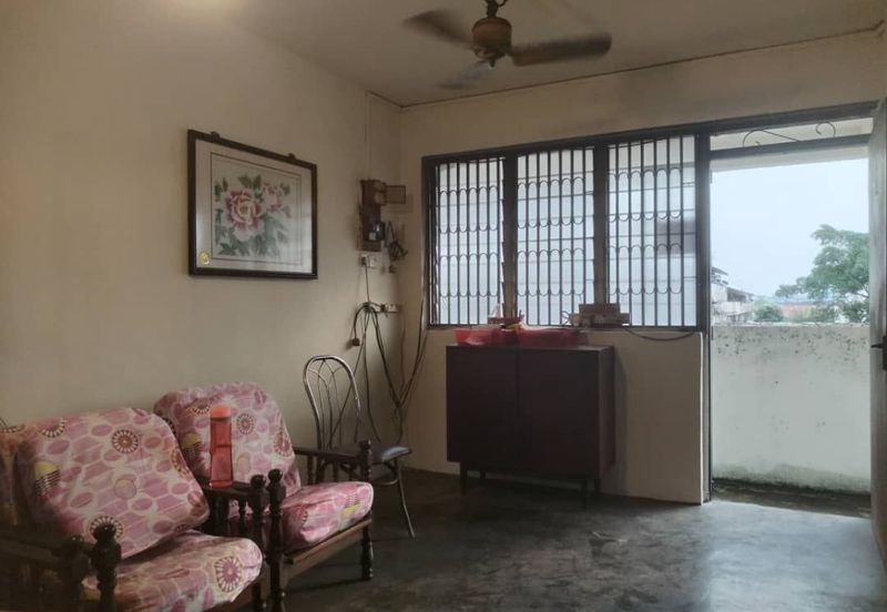 Flat Taman Ungku Tun Aminah