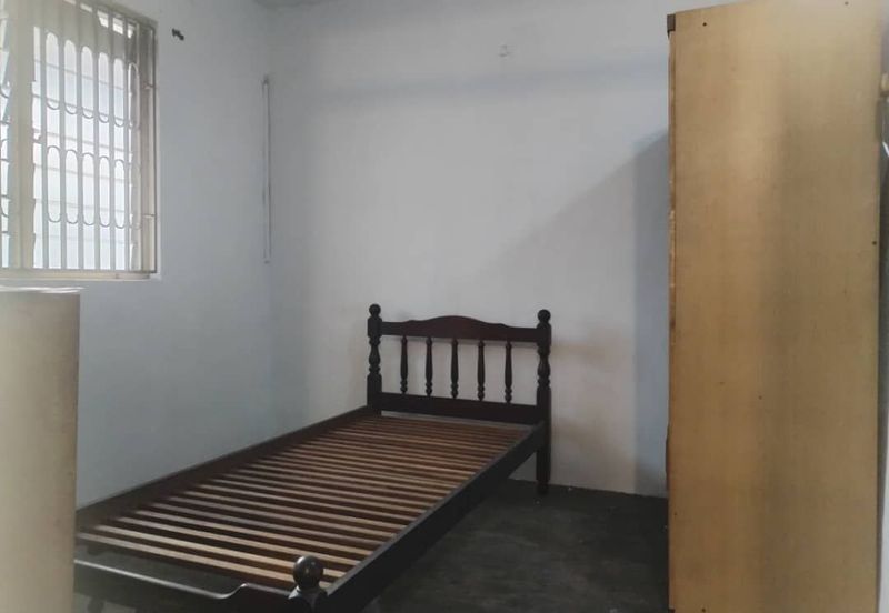 Flat Taman Ungku Tun Aminah