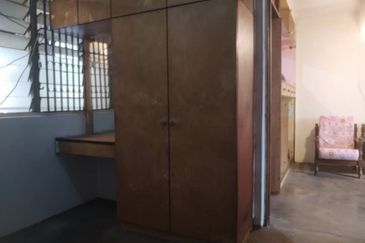 Flat Taman Ungku Tun Aminah