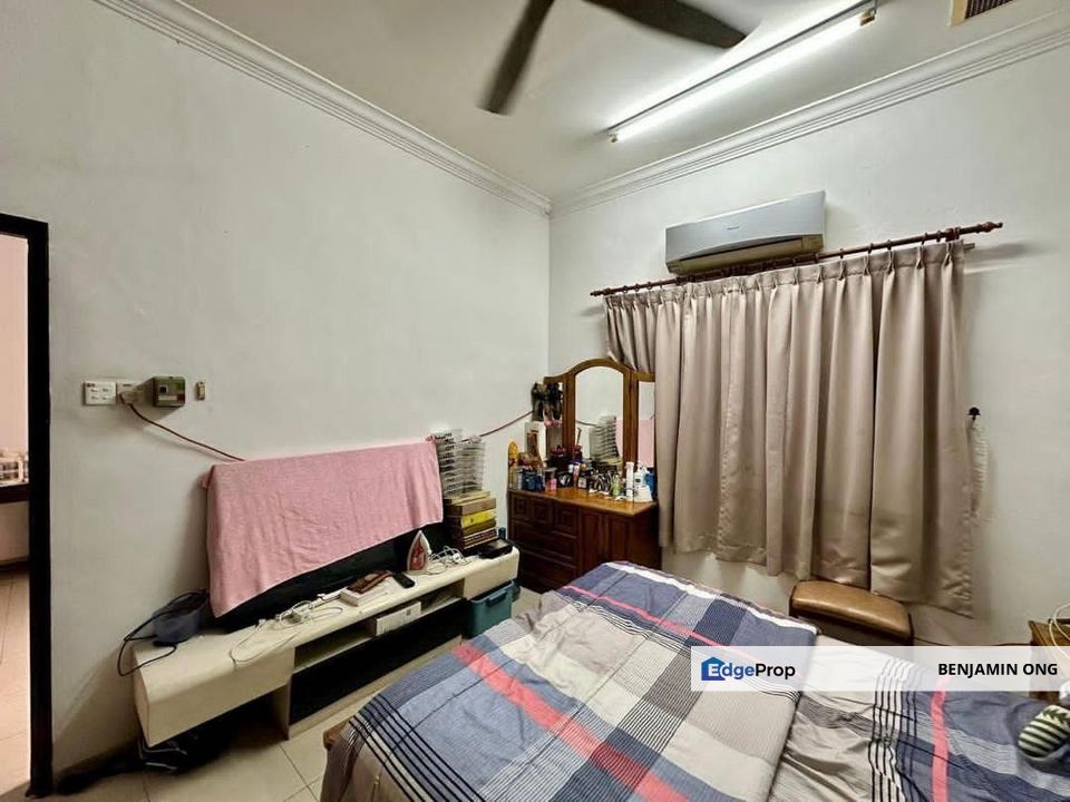 Taman Daya Single Storey Corner Lot For Sale, Johor, Johor Bahru