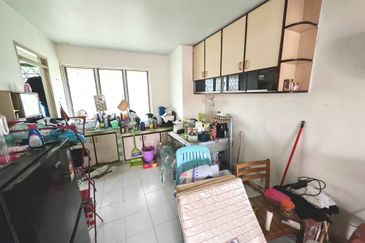 Flat Taman Ungku Tun Aminah