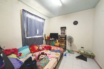 Flat Taman Ungku Tun Aminah