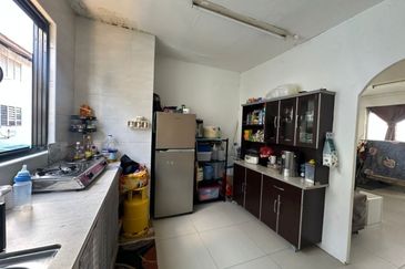 Flat Taman Ungku Tun Aminah