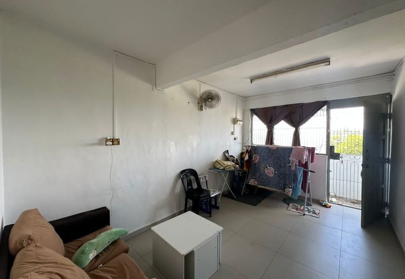 Flat Taman Ungku Tun Aminah