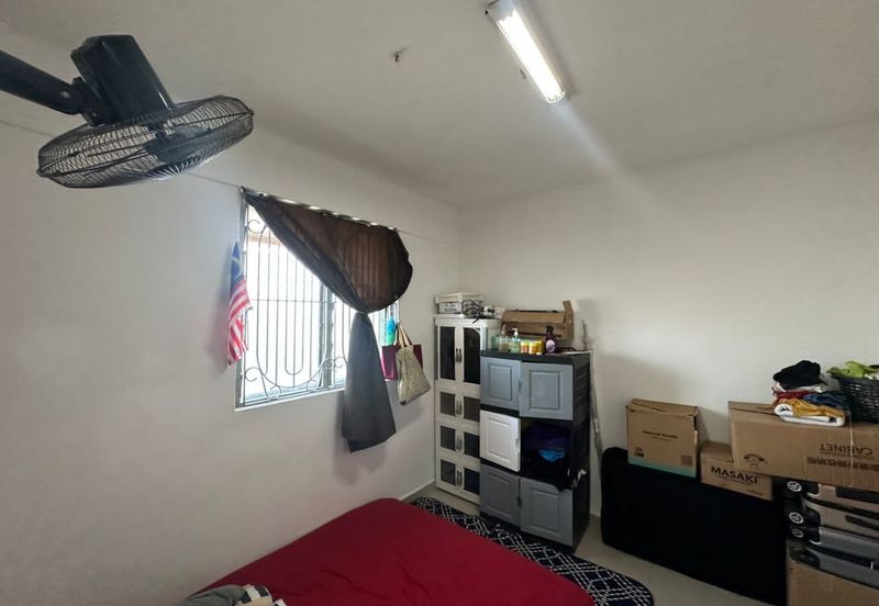 Flat Taman Ungku Tun Aminah